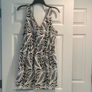 Aqua dress NWT white and black dress